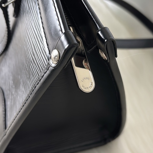 💃AUTHENTIC LOUIS VUITTON EPI MADELEINE PM BLACK TOTE SHOULDER HANDBAG AR4078 - Picture 9 of 14